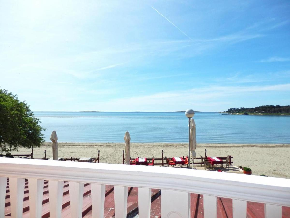 Sand Beach Apartment Idila Медулин Экстерьер фото